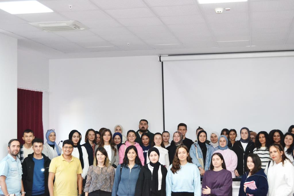 Hastanelerde Eczacılık Hizmetleri Semineri Gerçekleştirildi